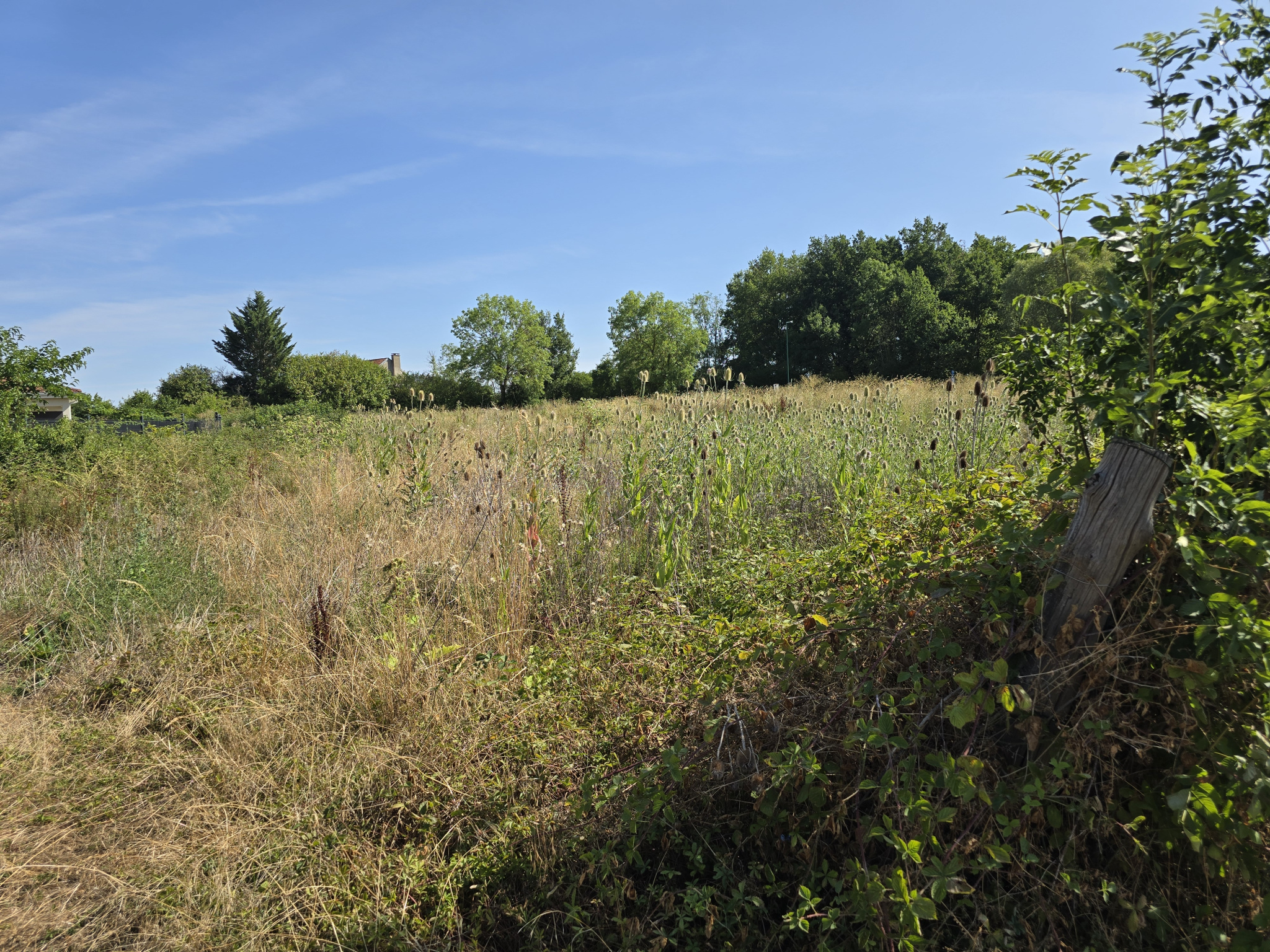 Terrain — Creuzier-le-Vieux
